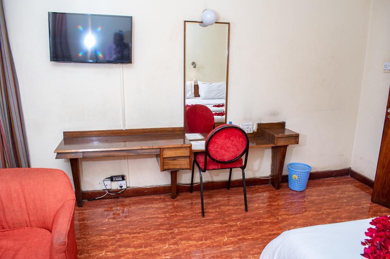 Ambassadeur Hotel Nairobi Exterior photo